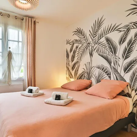 Maison Familiale Avec Jardin - 900m Villa *