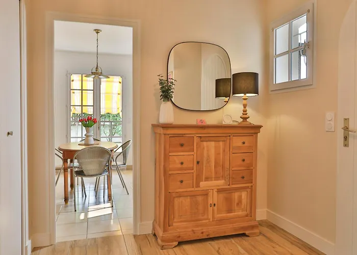 Authentic And Spacious Family