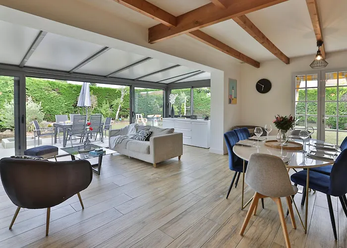 Authentic And Spacious Family Villa Les Sables-dʼOlonne