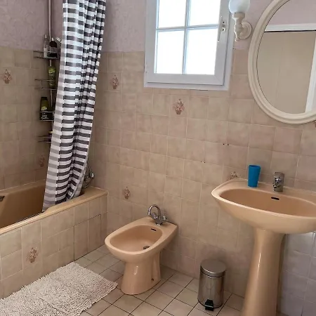Authentic And Spacious Family Villa Les Sables-d'Olonne