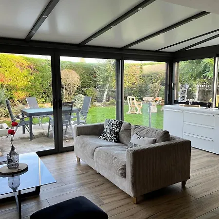 Authentic And Spacious Family Villa *