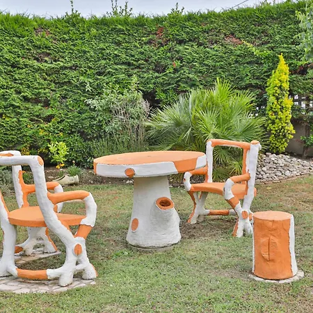 Maison Familiale Avec Jardin - 900m فيلة