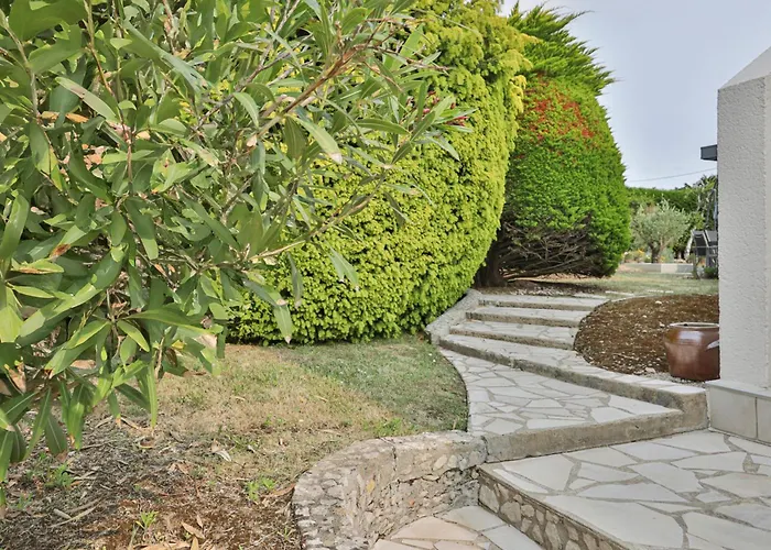 Authentic And Spacious Family Villa