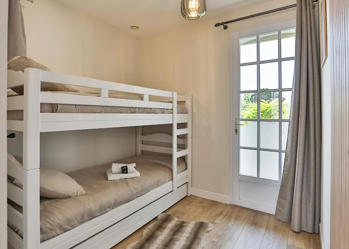 Villa Authentic And Spacious Family *