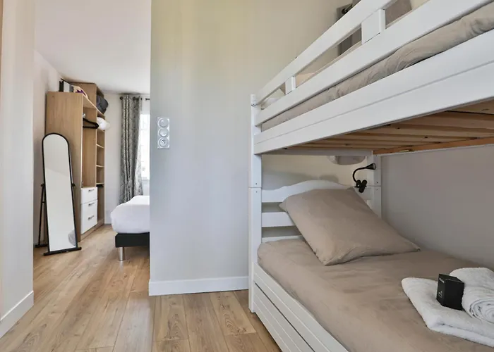 Villa Authentic And Spacious Family